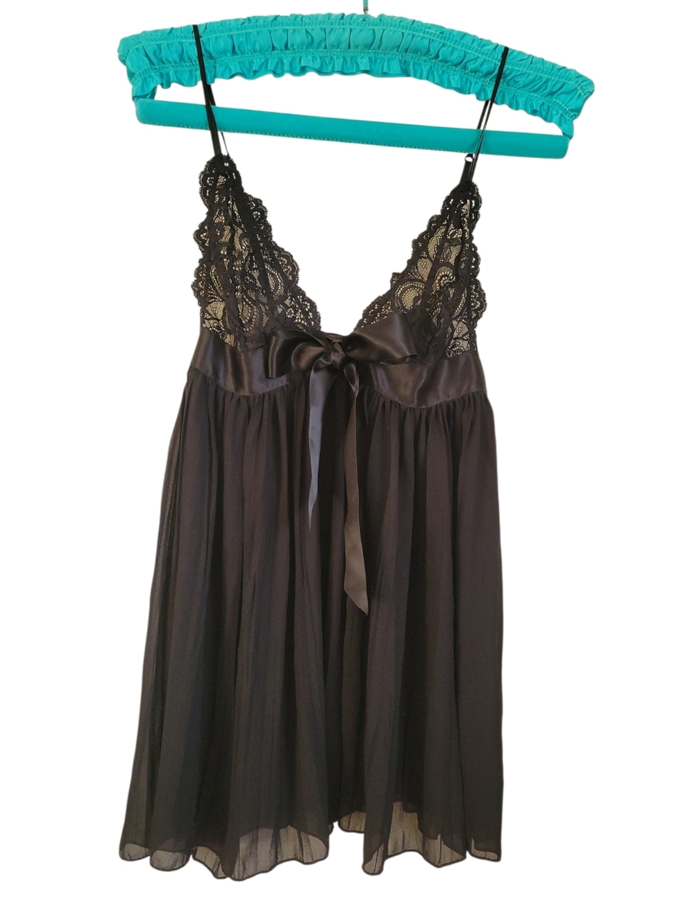 Victoria’s Secret Black Sheer Lace Babydoll Chemise Bow Lingerie Medium